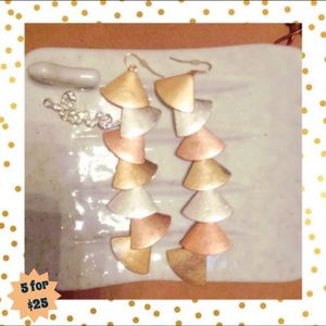 5/$25 Metal toned cascading earrings